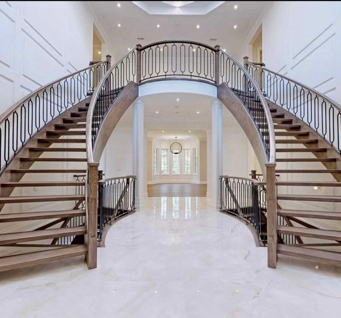 Toronto home double
          staircase