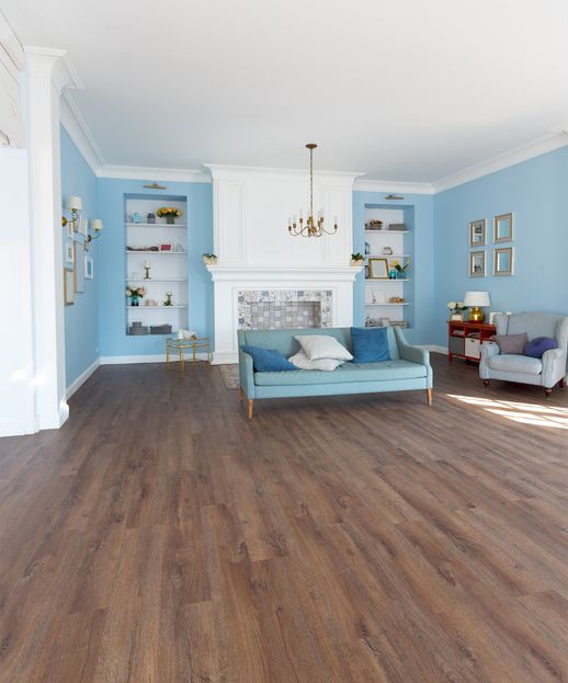 Installed flooring in Toronto
        home